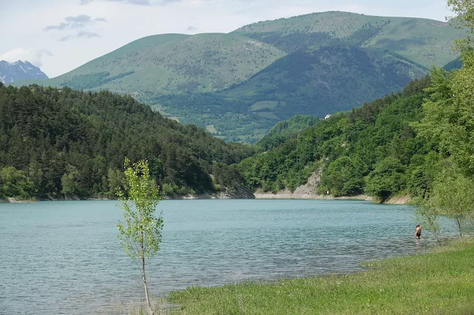 Paysage de la Matheysine autour du lac du Sautet